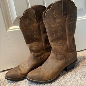Ariat Heritage R Toe Western Boot